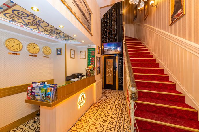 Imagen de los interiores del Alpek Hotel. Foto 18