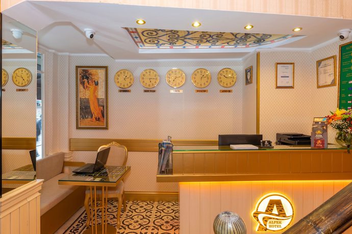 Imagen de los interiores del Alpek Hotel. Foto 19