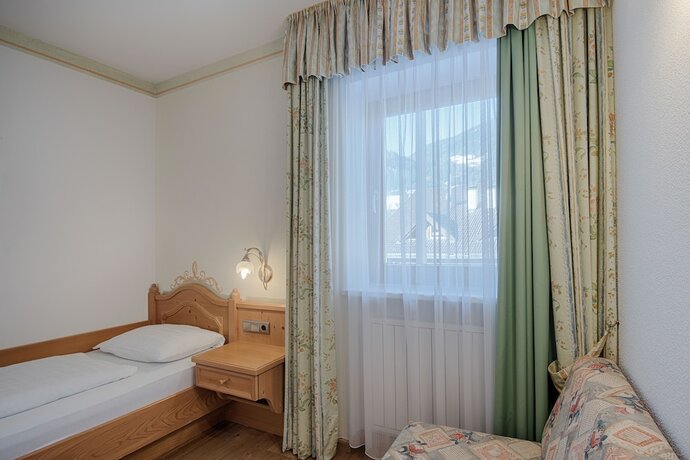 Imagen de la habitación del Alpenblick Hotel. Foto 14