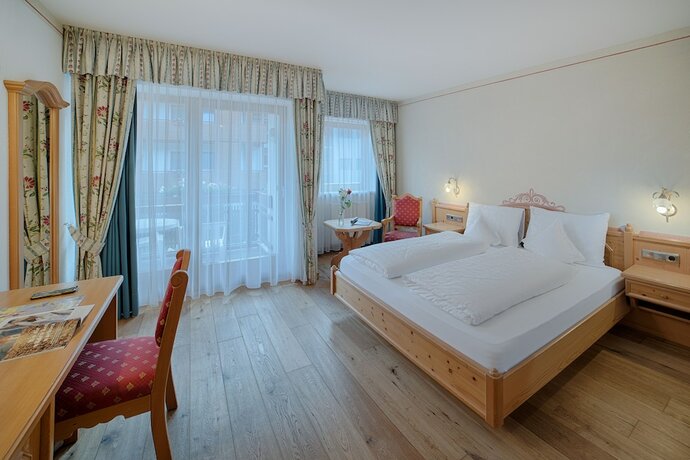 Imagen de la habitación del Alpenblick Hotel. Foto 15