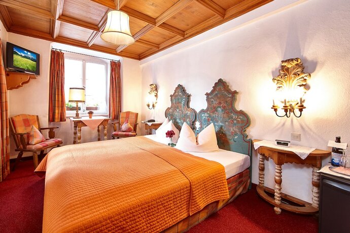Imagen de la habitación del Alpenrose Traditionsgasthof Mittenwald. Foto 20