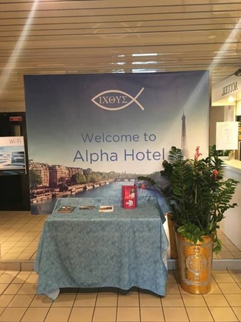 Imagen de los interiores del Alpha Hotel. Foto 13