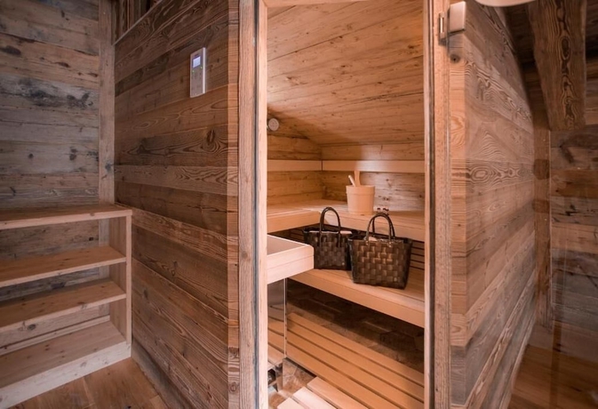 Imagen de la piscina del Alpin Chalets. Foto 19