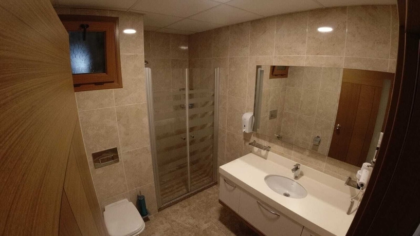 Imagen de la habitación del Alptekin Otel. Foto 15