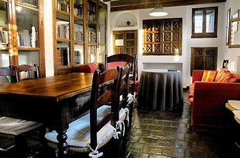 Imagen del bar/restaurante del Alquer&iacute;a de Morayma. Foto 2