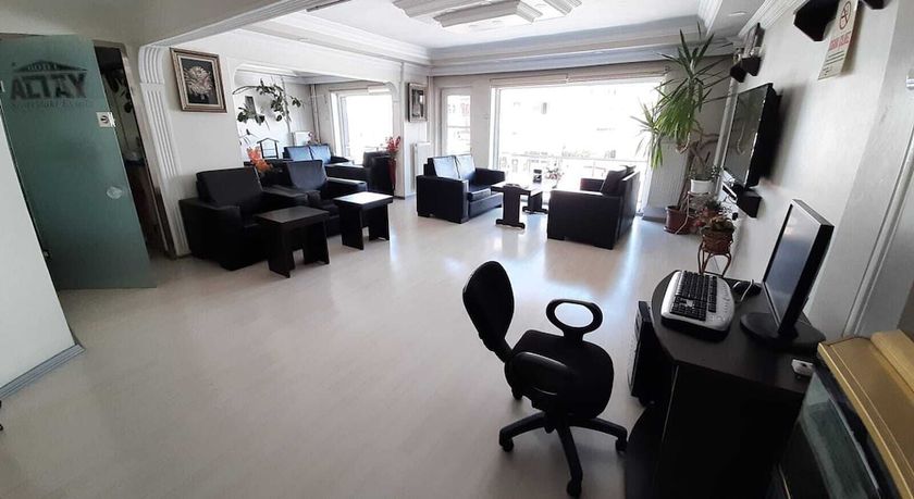 Imagen de los interiores del Altay Hotel. Foto 18