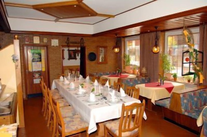 Imagen del bar/restaurante del Alte Post Hotel. Foto 2