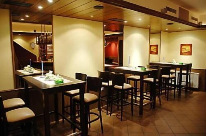 Imagen del bar/restaurante del Alte Post Hotel. Foto 3