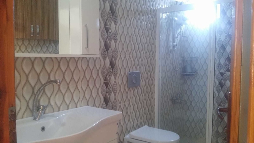 Imagen de la habitación del Altinkum Tatil Koyu. Foto 4