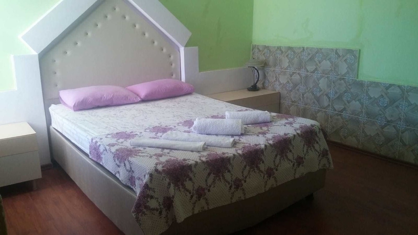 Imagen de la habitación del Altinkum Tatil Koyu. Foto 5