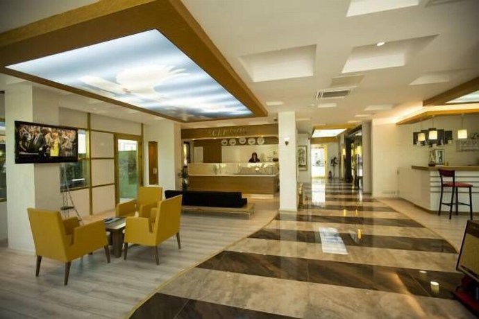 Imagen de los interiores del Altinpark Hotel. Foto 19