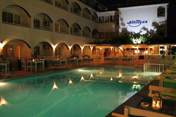 Imagen de la piscina del Altinyaz Hotel. Foto 18