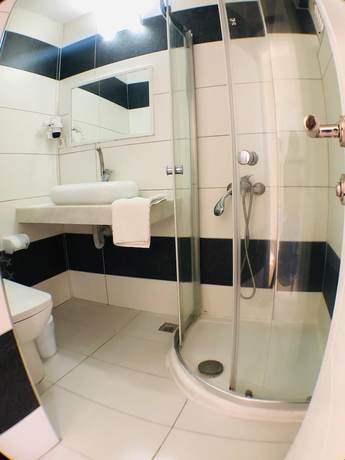 Imagen de la habitación del Altinyaz Hotel. Foto 6