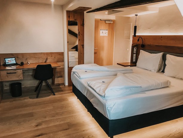 Imagen de la habitación del Altstadtmittehotel. Foto 14