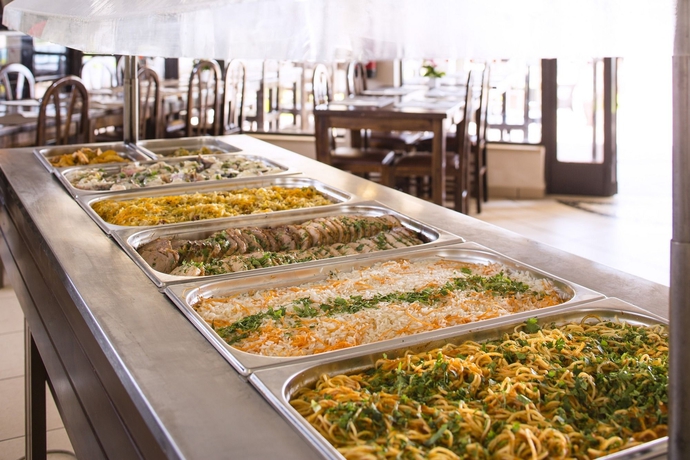 Imagen del bar/restaurante del Alvor Clube Brisamar. Foto 2