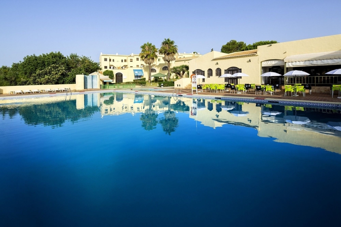 Imagen de la piscina del Alvor Clube Brisamar. Foto 15