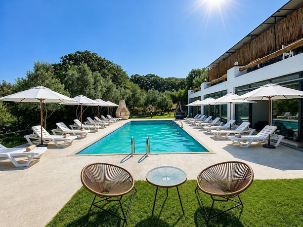Imagen de la piscina del Alya Hill Bodrum. Foto 13