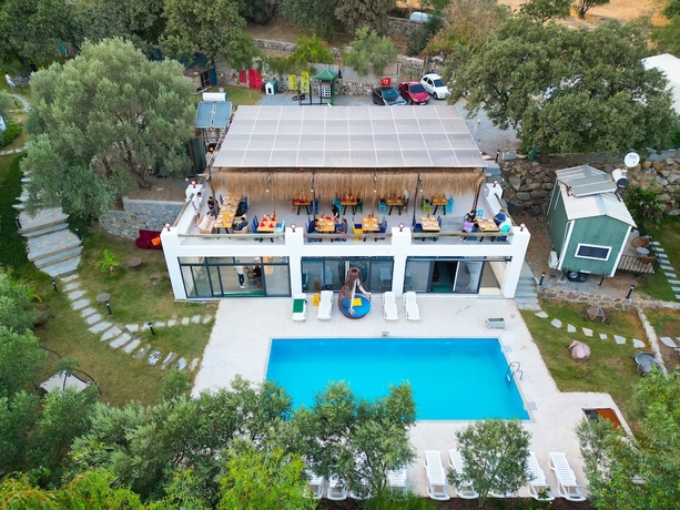 Imagen de la piscina del Alya Hill Bodrum. Foto 16