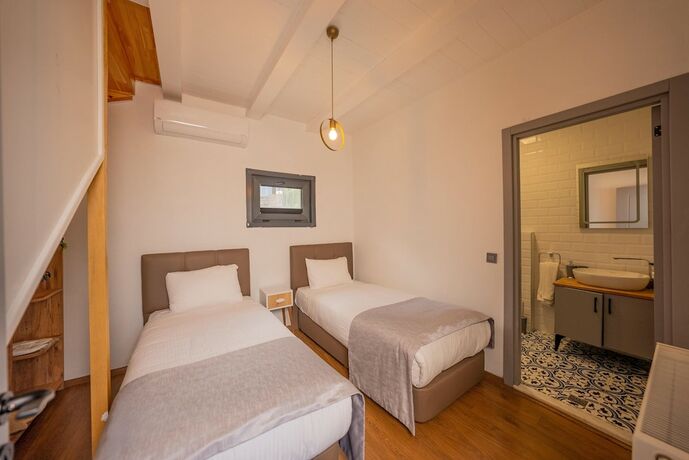 Imagen de la habitación del Alya Kartepe Villa Hotel. Foto 11