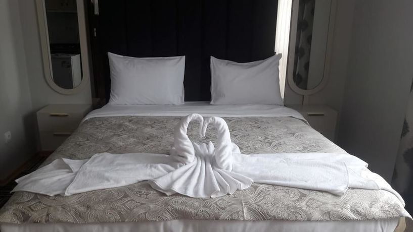Imagen de la habitación del Alya Suite Hotel. Foto 7