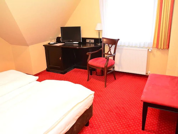 Imagen de la habitación del Amadis Hotel. Foto 7