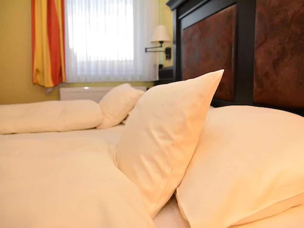 Imagen de la habitación del Amadis Hotel. Foto 9