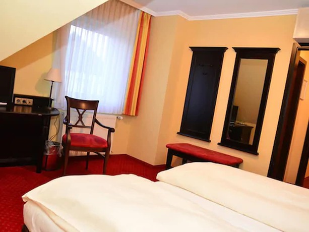 Imagen de la habitación del Amadis Hotel. Foto 10