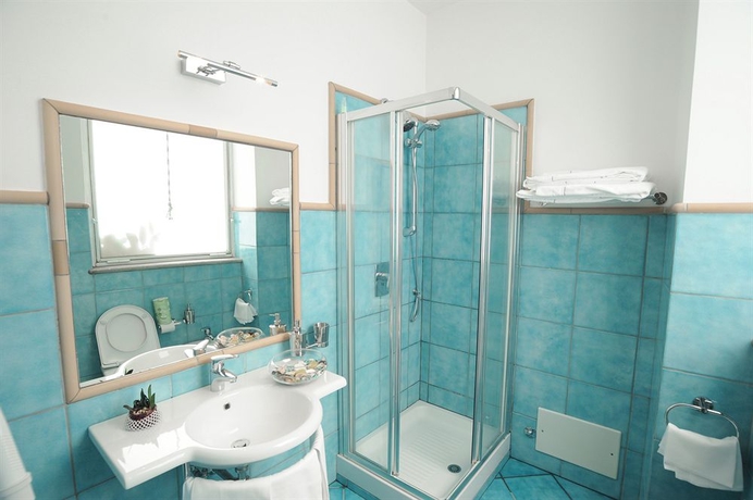 Imagen de la habitación del Amalfi Resort. Foto 3