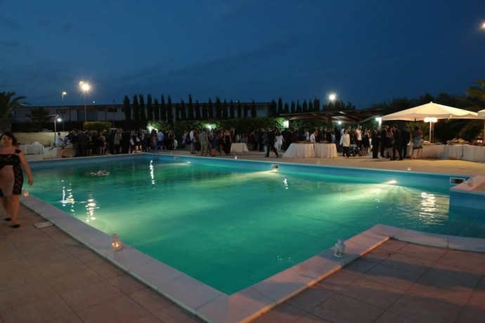 Imagen de la piscina del Amarcord. Foto 19