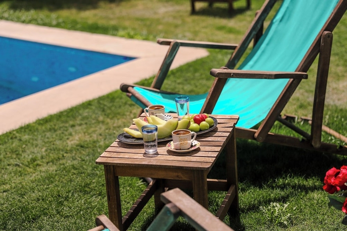Imagen de la piscina del Amarillo Ala&ccedil;atı. Foto 16