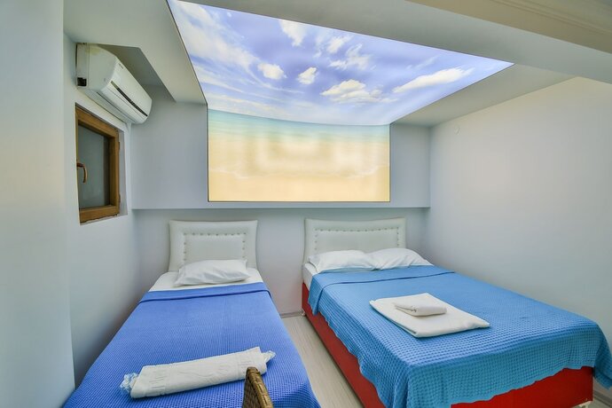 Imagen de la habitación del Amasra Ayisigi Pansiyon. Foto 11