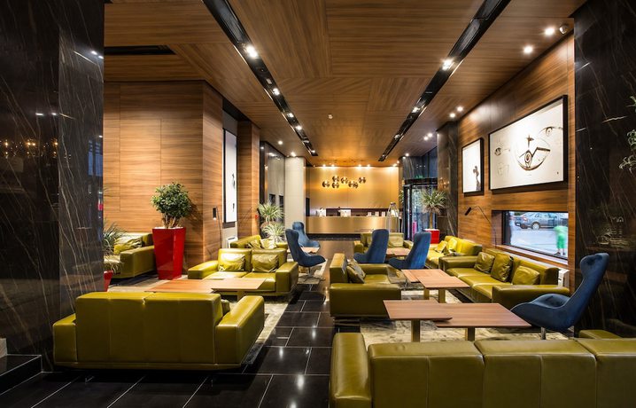 Imagen del bar/restaurante del Ambasador, Ni&scaron;. Foto 2