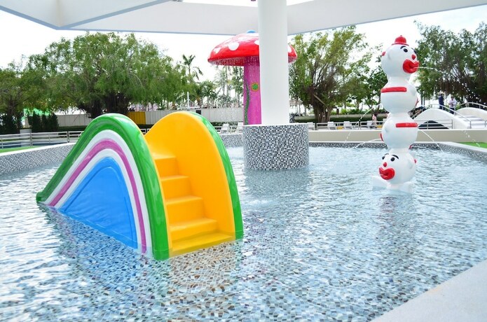 Imagen de la piscina del Ambassador City Jomtien. Foto 19