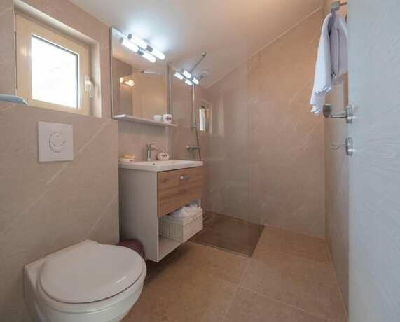 Imagen de la habitación del Amfora Family Apartments Rezevici. Foto 14