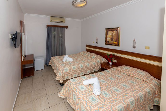 Imagen de la habitación del Amfora Hotel. Foto 8