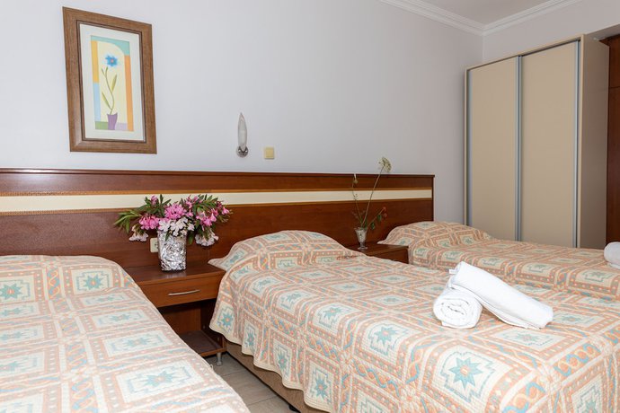Imagen de la habitación del Amfora Hotel. Foto 17