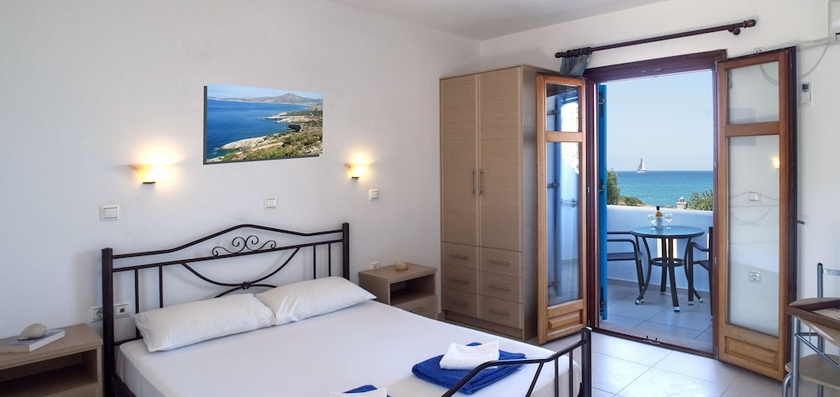 Imagen de la habitación del Ammoudia Studios. Foto 7