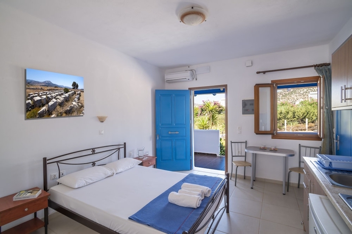 Imagen de la habitación del Ammoudia Studios. Foto 10