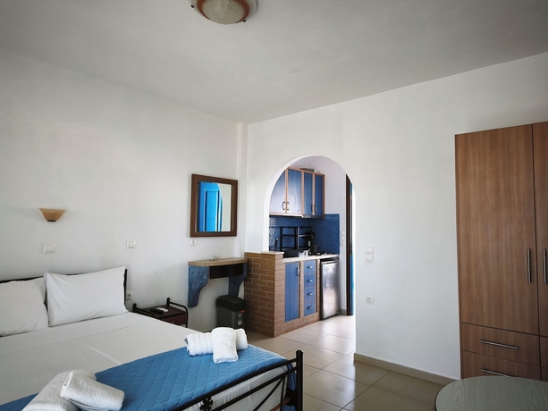 Imagen de la habitación del Ammoudia Studios. Foto 16