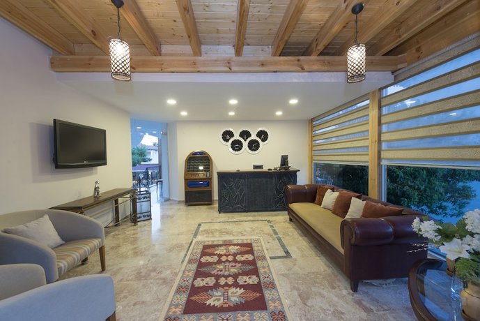 Imagen de los interiores del Amore Hotel, TEKIROVA. Foto 14