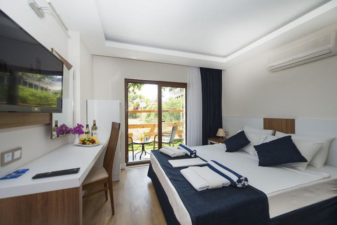 Imagen de la habitación del Amore Hotel, TEKIROVA. Foto 3