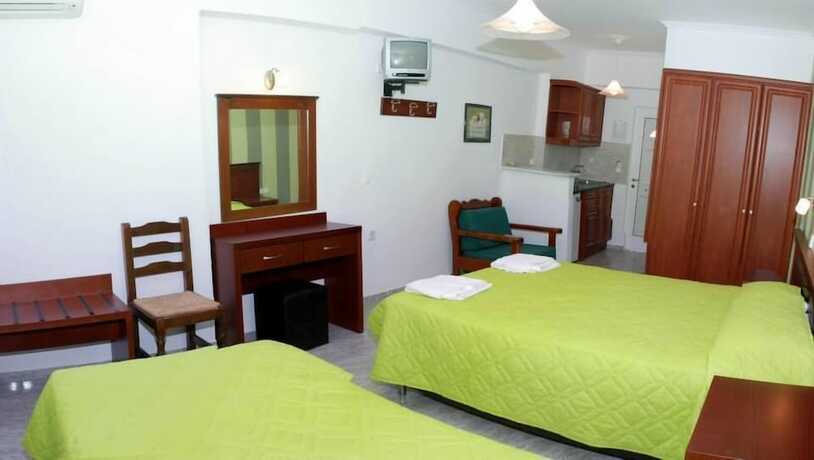 Imagen general del Amoudi Studios Apartments Hotel. Foto 2
