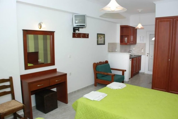 Imagen general del Amoudi Studios Apartments Hotel. Foto 4