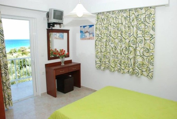 Imagen general del Amoudi Studios Apartments Hotel. Foto 6