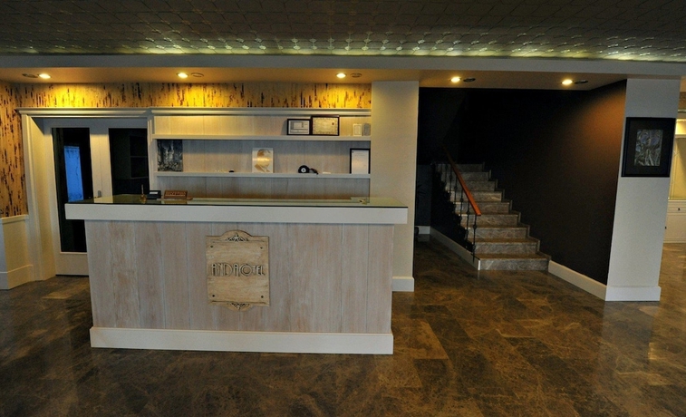 Imagen de los interiores del Andac Otel. Foto 16