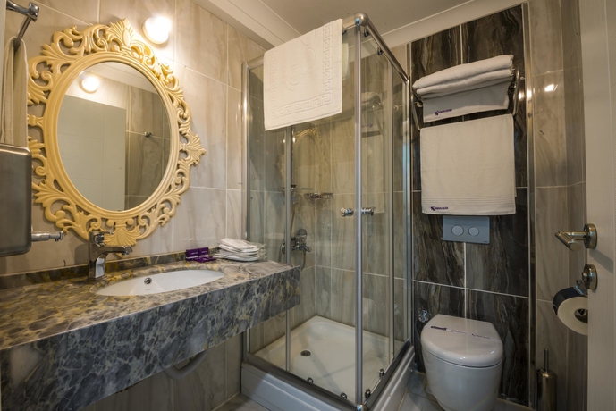 Imagen de la habitación del Andalouse Elegante Suite Hotel. Foto 5