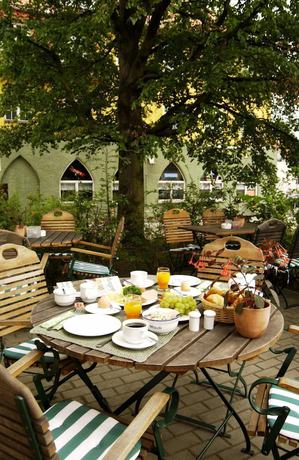 Imagen del bar/restaurante del Andersen Hotel Birkenwerder. Foto 5