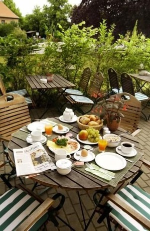 Imagen del bar/restaurante del Andersen Hotel Birkenwerder. Foto 8