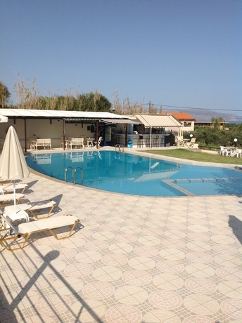 Imagen de la piscina del Andysgardens. Foto 12