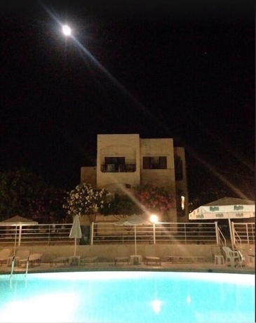 Imagen de la piscina del Andysgardens. Foto 16